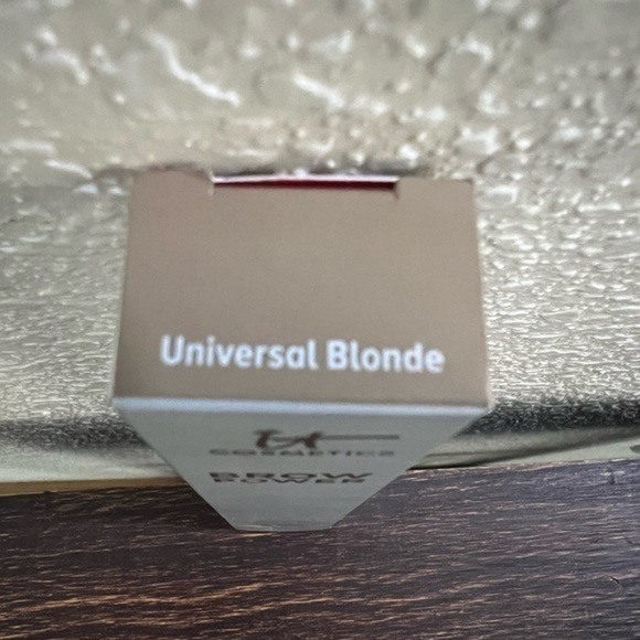 Urban Decay/It Cosmetics bundle new in package - Picture 14 of 16